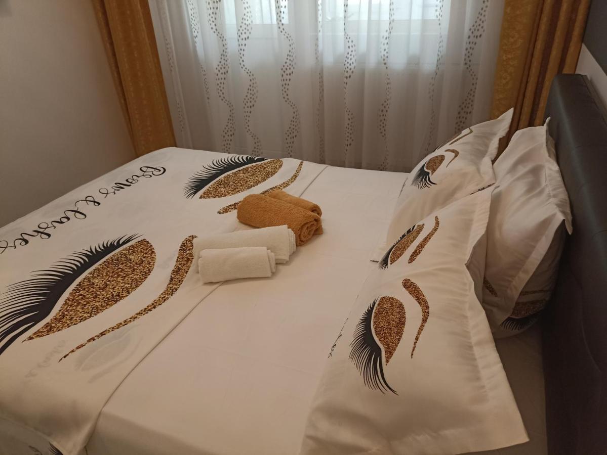 Apartament Sofy2 Băile Herculane Esterno foto